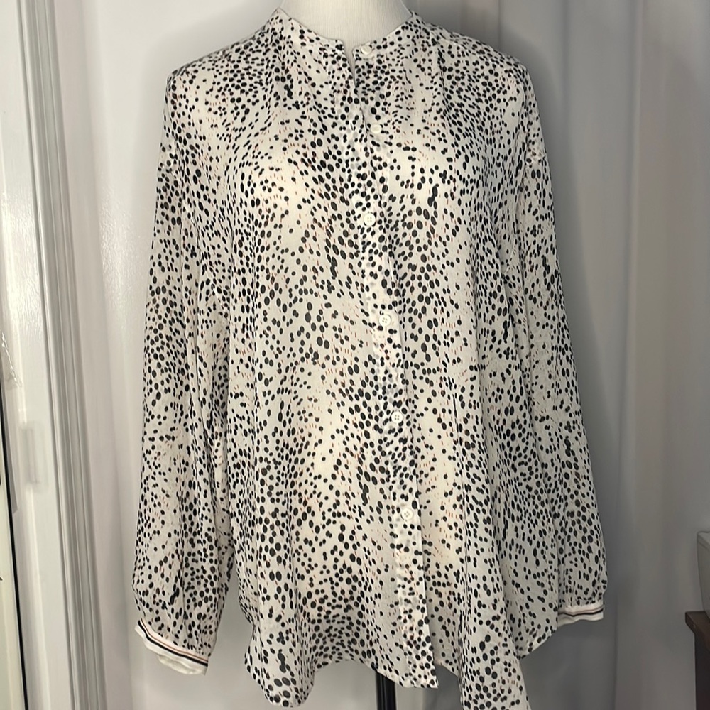 NWT Max Studio white and black animal print button down shirt size XL